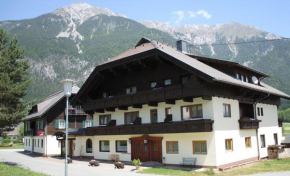 Pension Marienhof Hermagor-Pressegger See